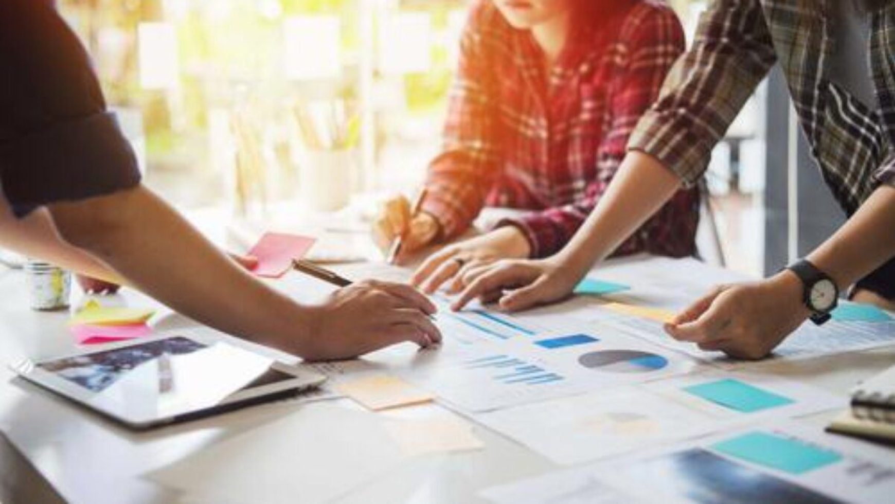 How to Choose an Event Management Company: An Expert-Backed Guide